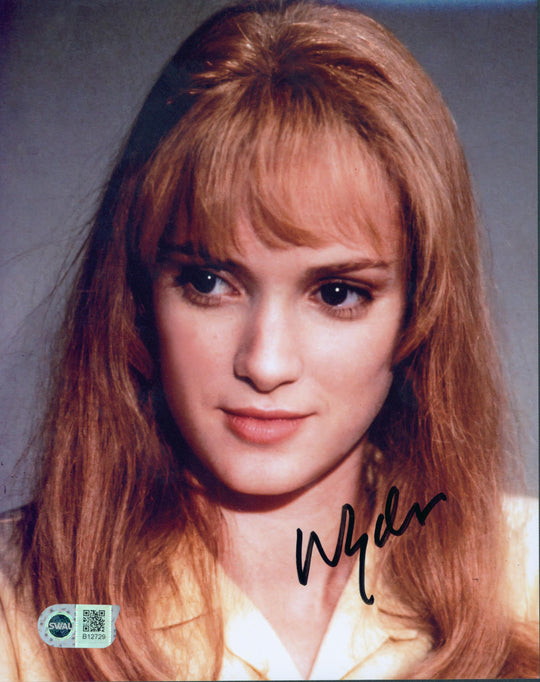 Winona Ryder Signed 8x10 Photo - SWAU Authenticated