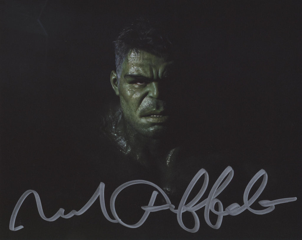 Mark Ruffalo Signed 8x10 Photo - SWAU Authenticated