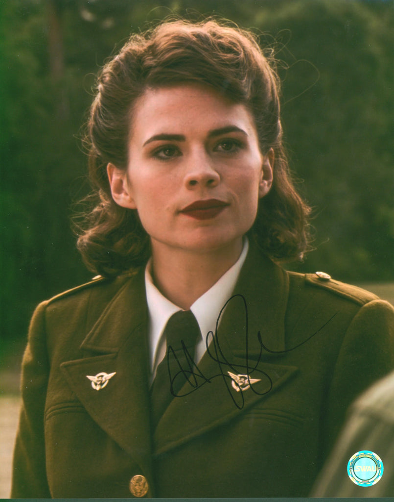 Hayley Atwell Signed 11x14 Photo - SWAU Authenticated
